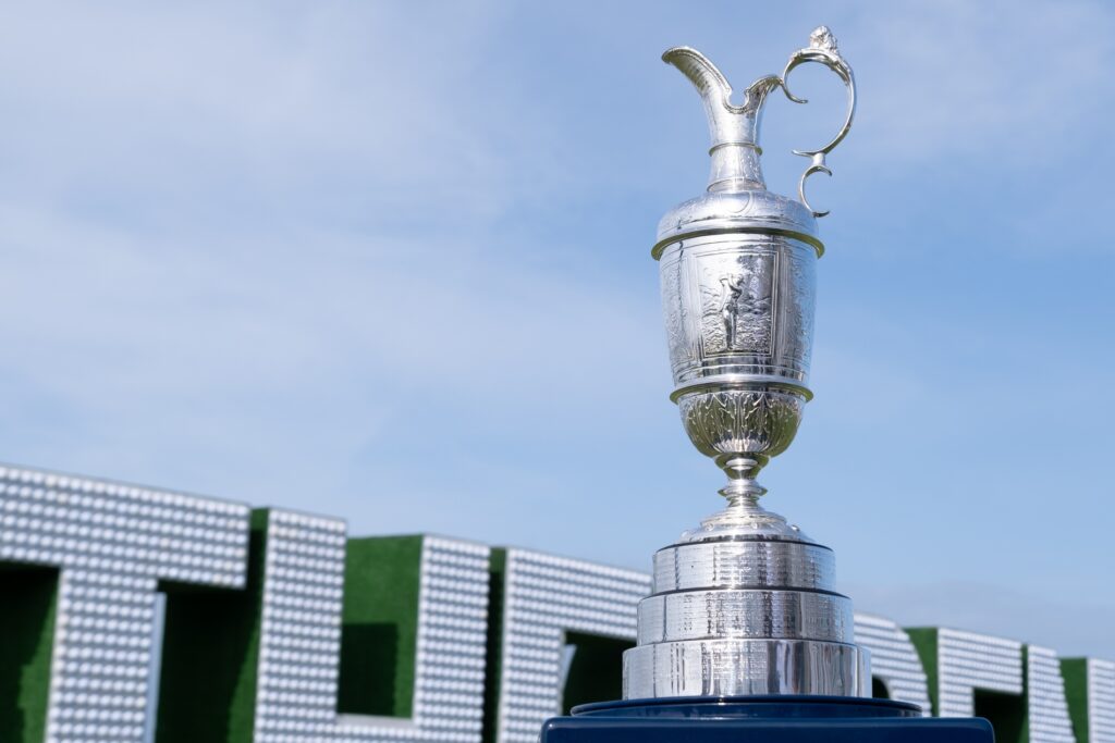 Ryan Fox Sinks Clutch 72nd-Hole Birdie to Win Claret Jug at Royal Birkdale